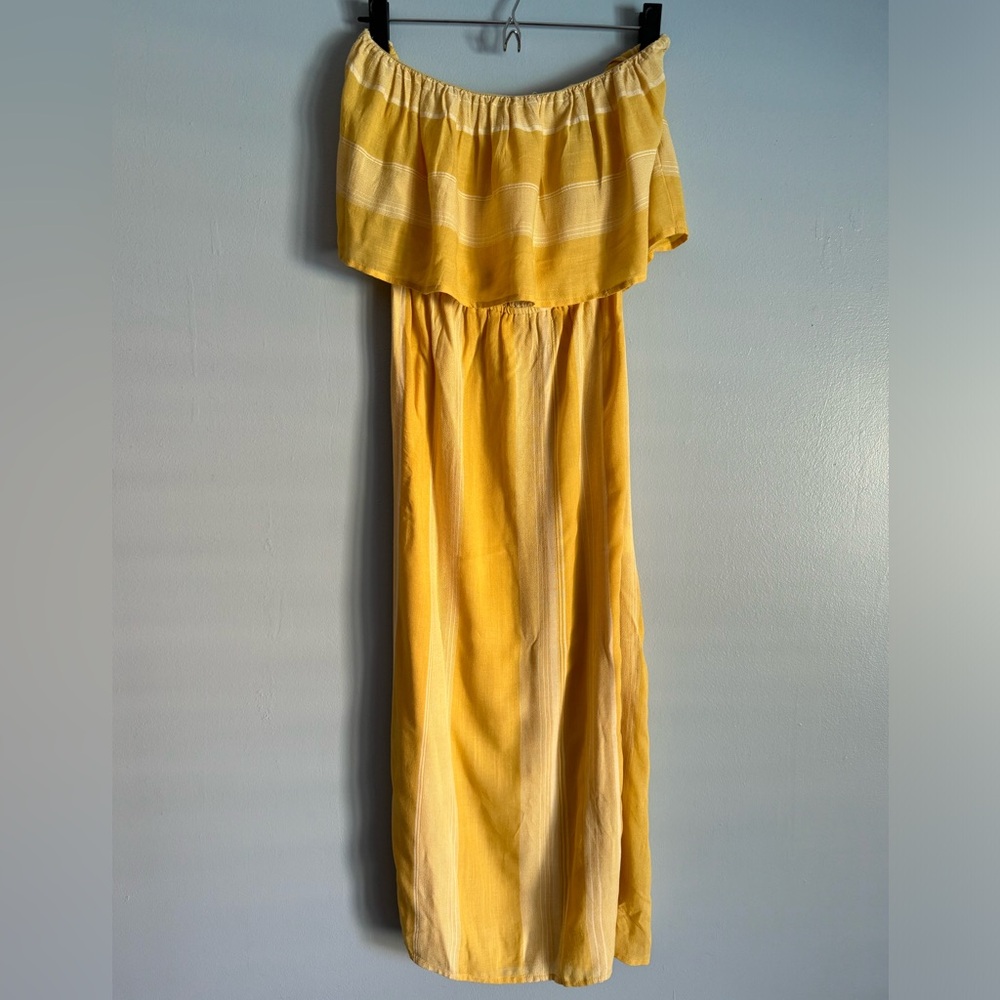 Long Strapless Yellow O’Neill Sundress